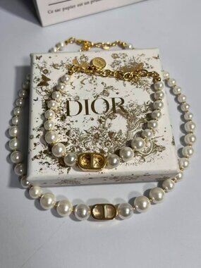 Dior necklace and bracelet set